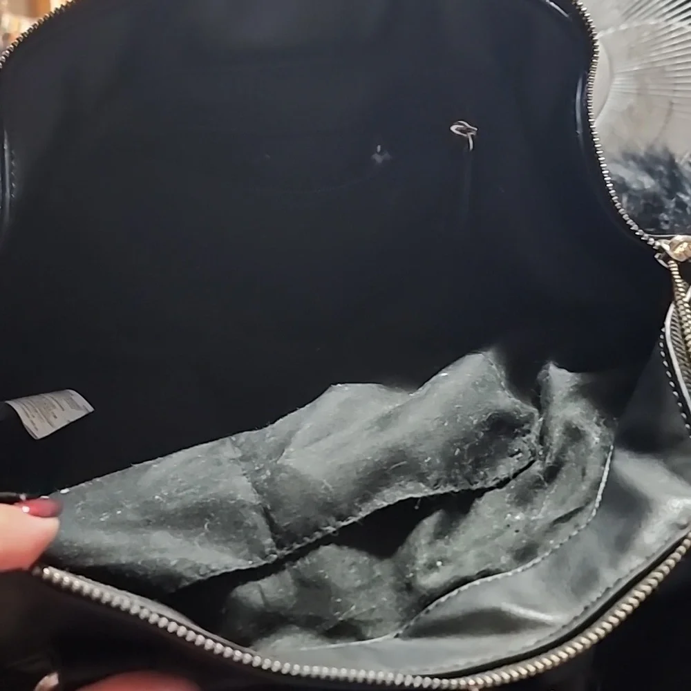 Ladies Handbag Satchel black Color. - Picture 5 of 11
